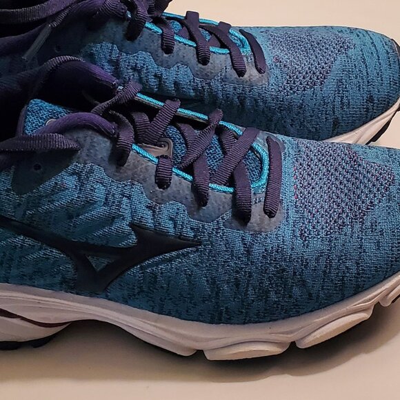 Mizuno Women's Wave Inspire 16 Waveknit B Width Running Shoe 8M - Picture 2 of 4